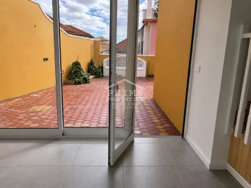 Moradia T3 para Venda em Funchal (Santa Luzia)