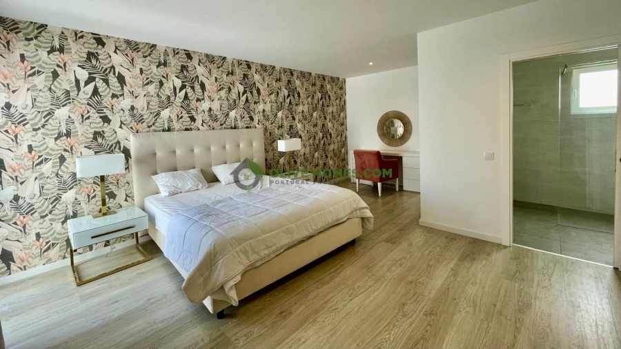 Moradia T7 para Venda em Albufeira e Olhos de Água Foto 10