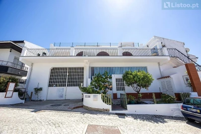 Moradia T5 para Venda em Caparica e Trafaria