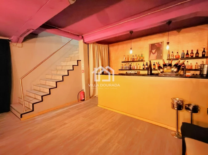 Negócio para Venda em Cedofeita, Santo Ildefonso, Sé, Miragaia, São Nicolau e Vitória Foto 4