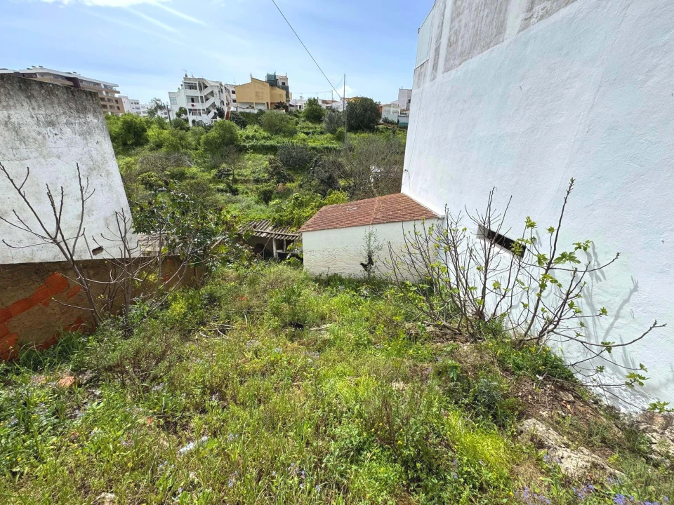 Terreno para Venda em Lagos (São Sebastião e Santa Maria) Foto 2