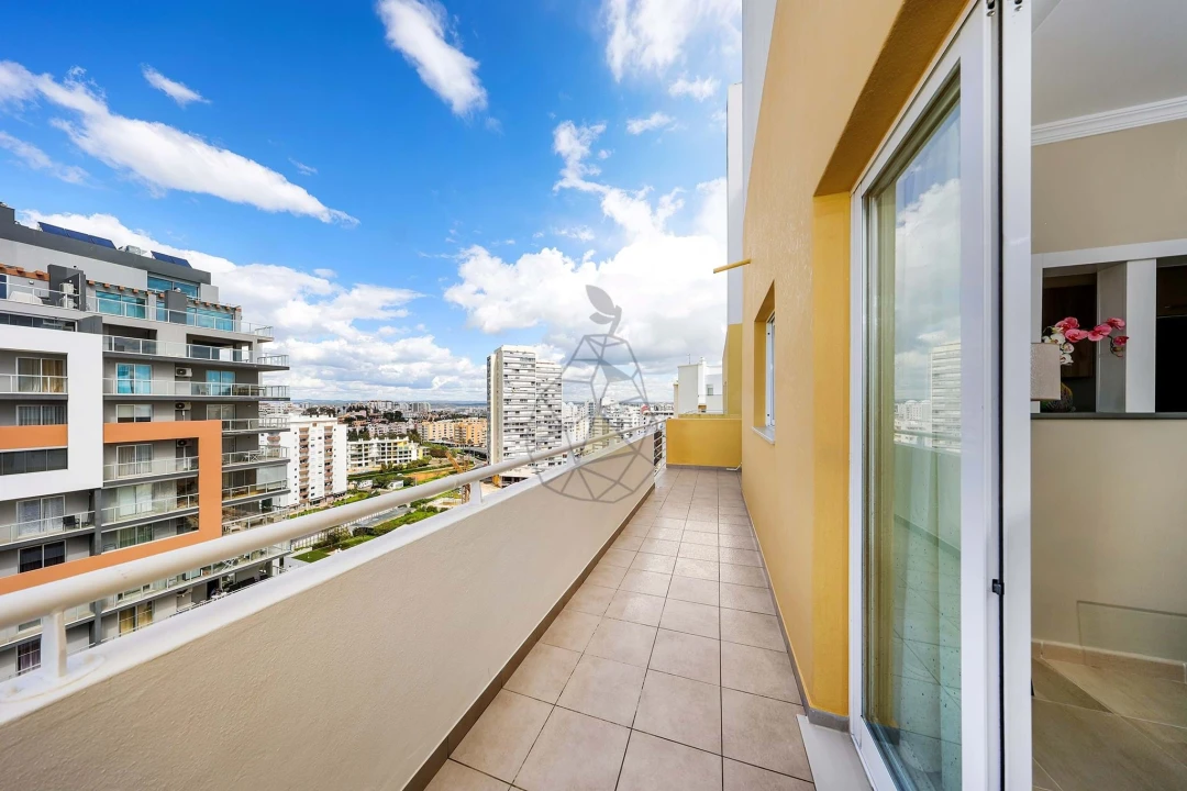 Apartamento T2 para Venda em Portimão Foto 27