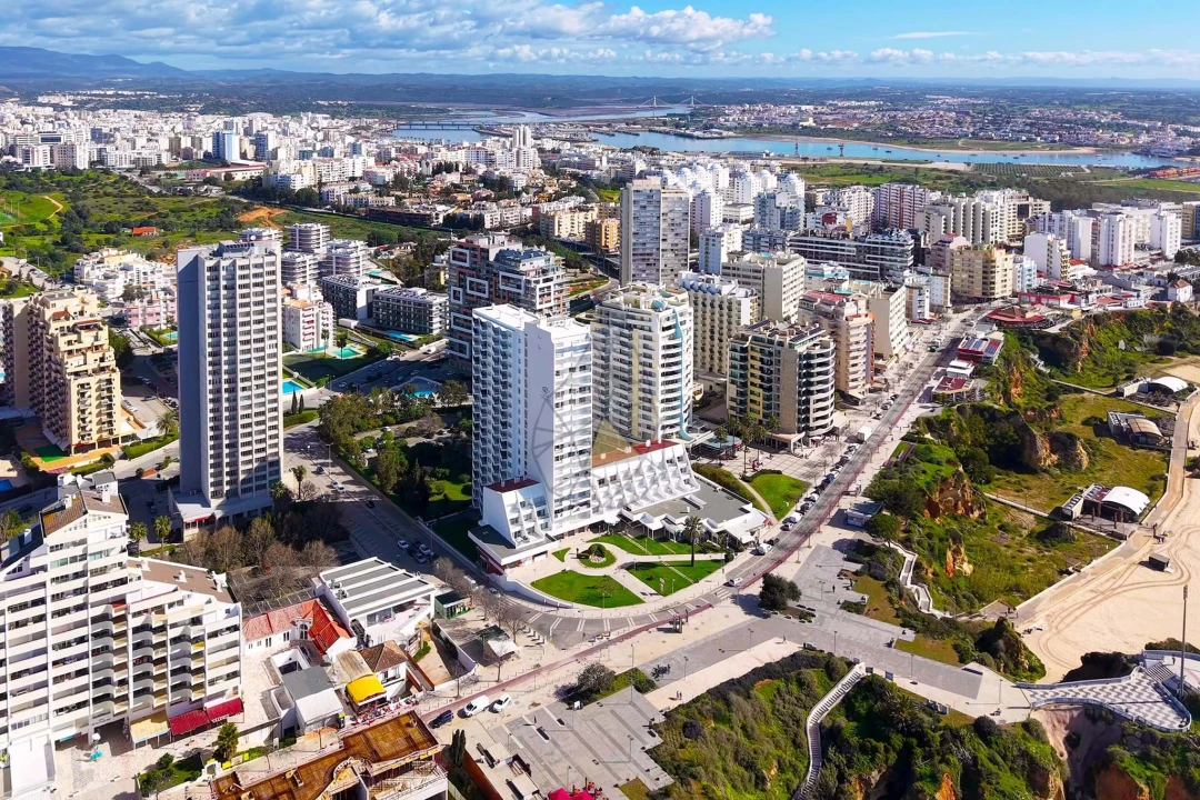 Apartamento T2 para Venda em Portimão Foto 56