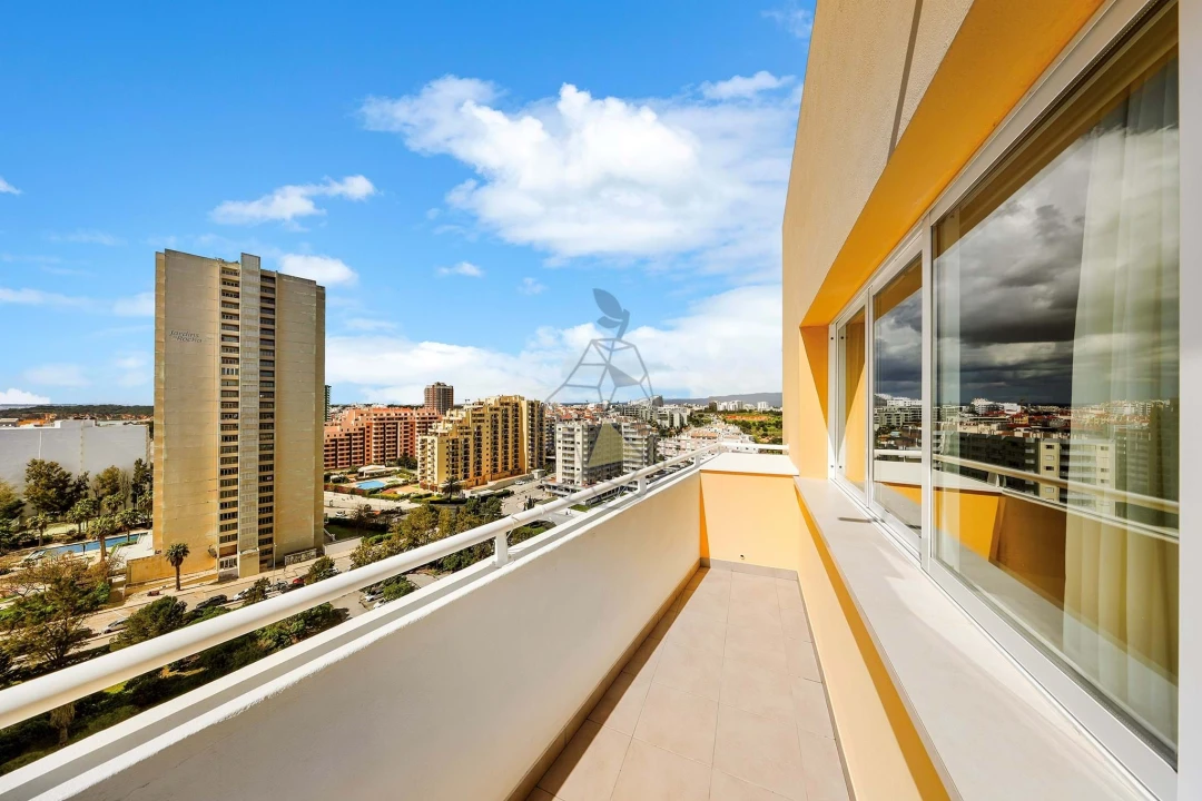 Apartamento T2 para Venda em Portimão Foto 35