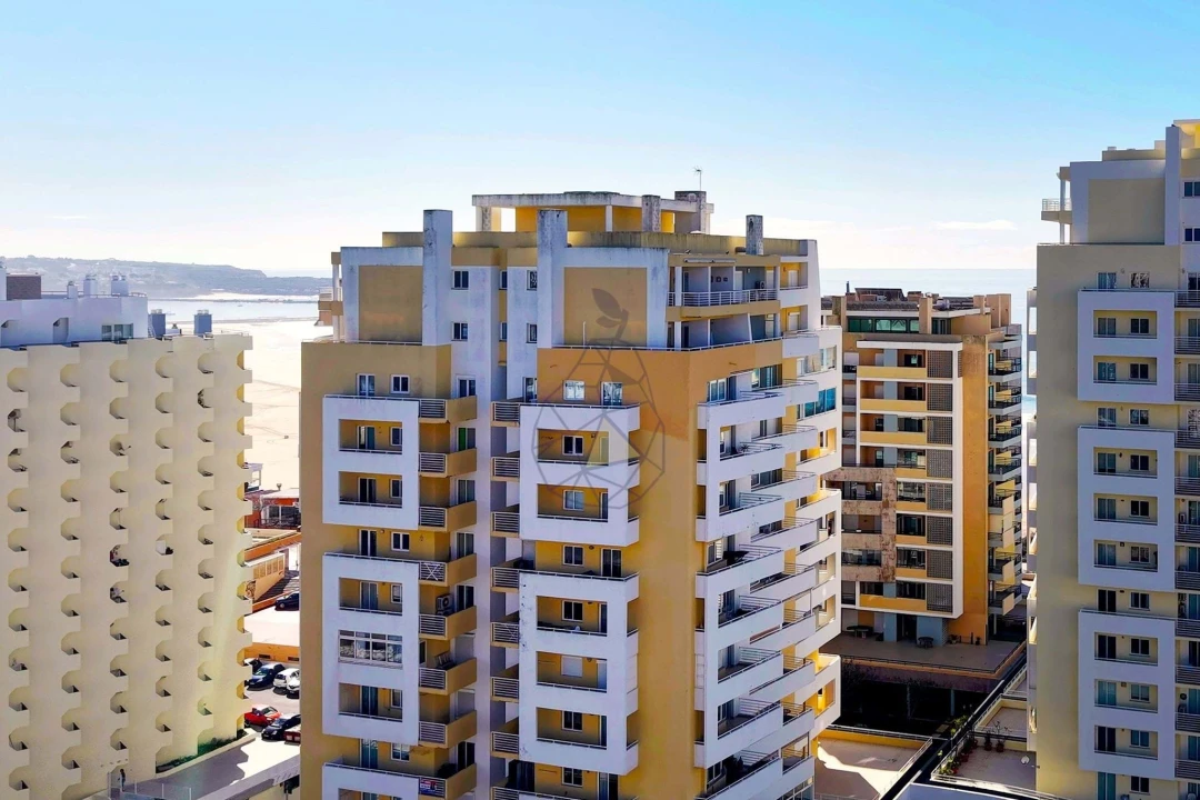 Apartamento T2 para Venda em Portimão Foto 6