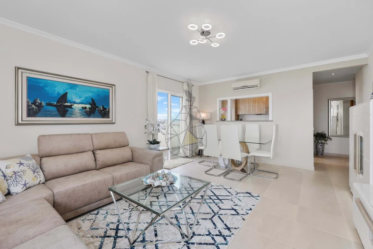 Apartamento T2 para Venda em Portimão Foto 3