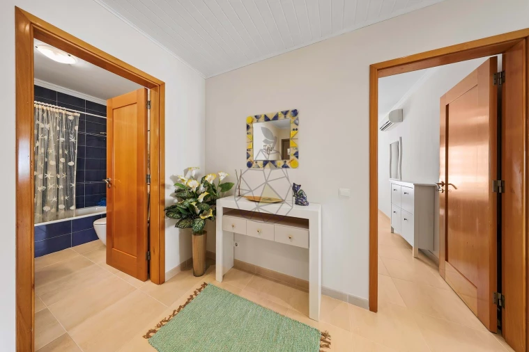 Apartamento T2 para Venda em Portimão Foto 13