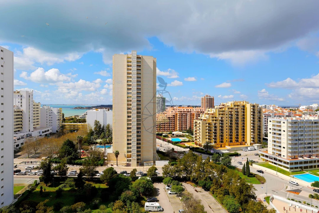 Apartamento T2 para Venda em Portimão Foto 36