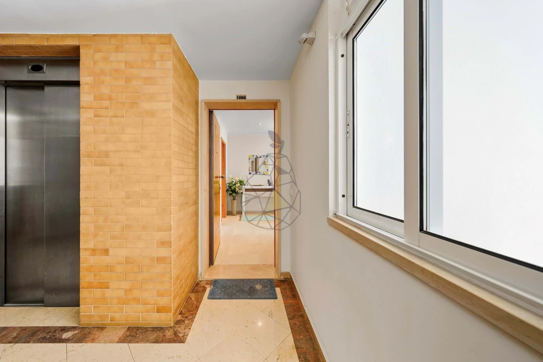 Apartamento T2 para Venda em Portimão Foto 44
