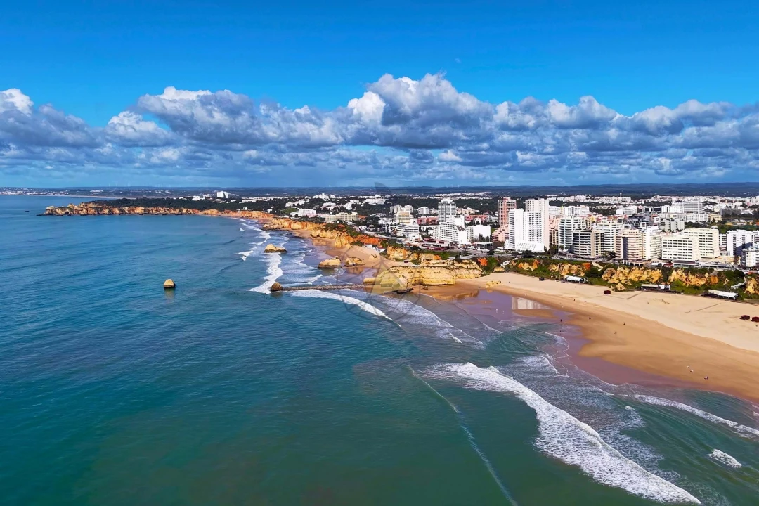 Apartamento T2 para Venda em Portimão Foto 54