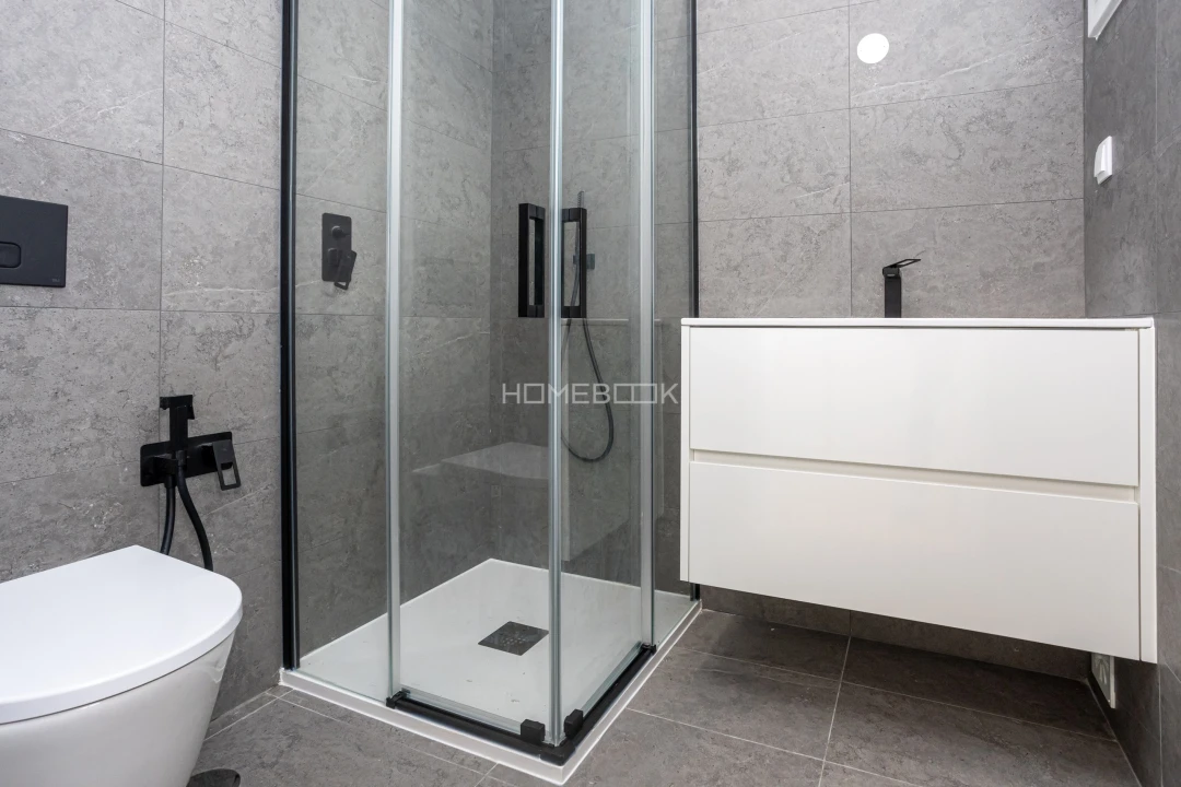 Moradia T5 para Venda em Casal de Cambra Foto 5