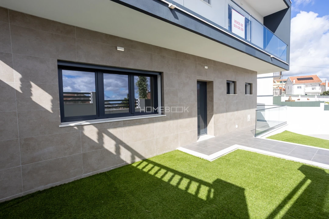 Moradia T5 para Venda em Casal de Cambra Foto 34