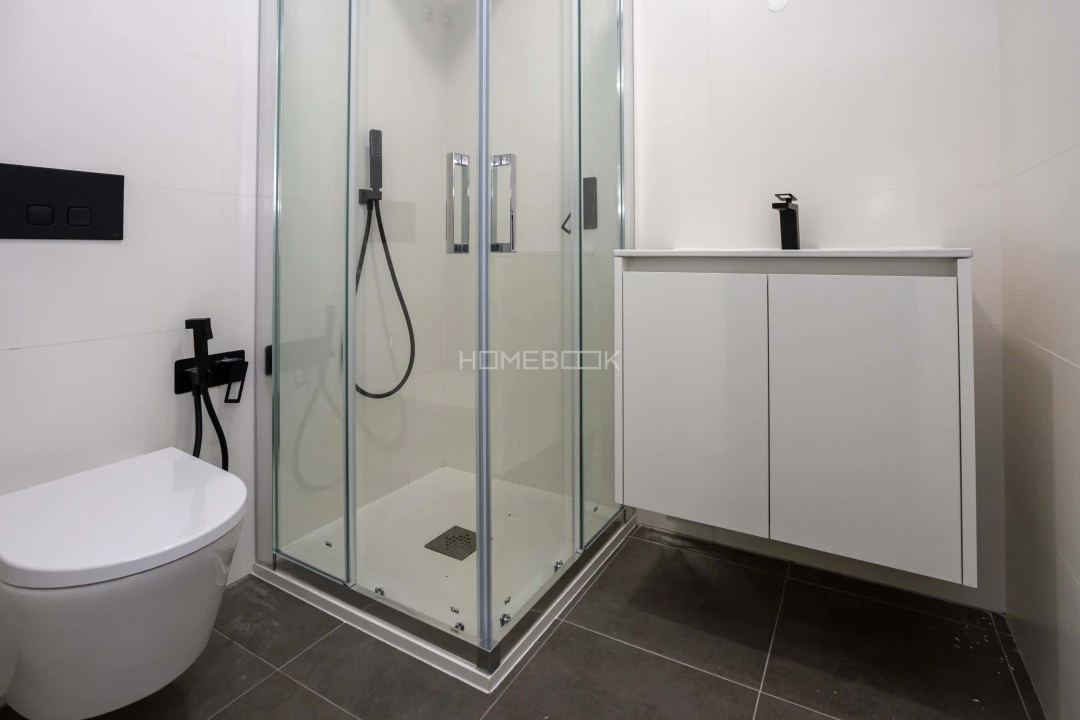 Moradia T5 para Venda em Casal de Cambra Foto 30