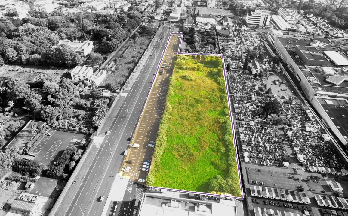 Terreno para Venda em Ponta Delgada (São Sebastião) Foto 1