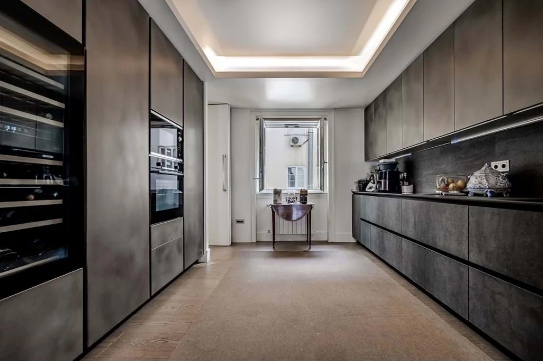 Apartamento T6 para Venda em Santo António Foto 17