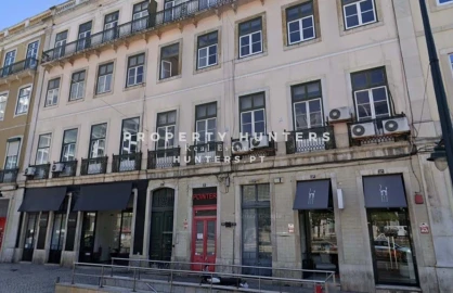 Negócio para Arrendamento em Estrela