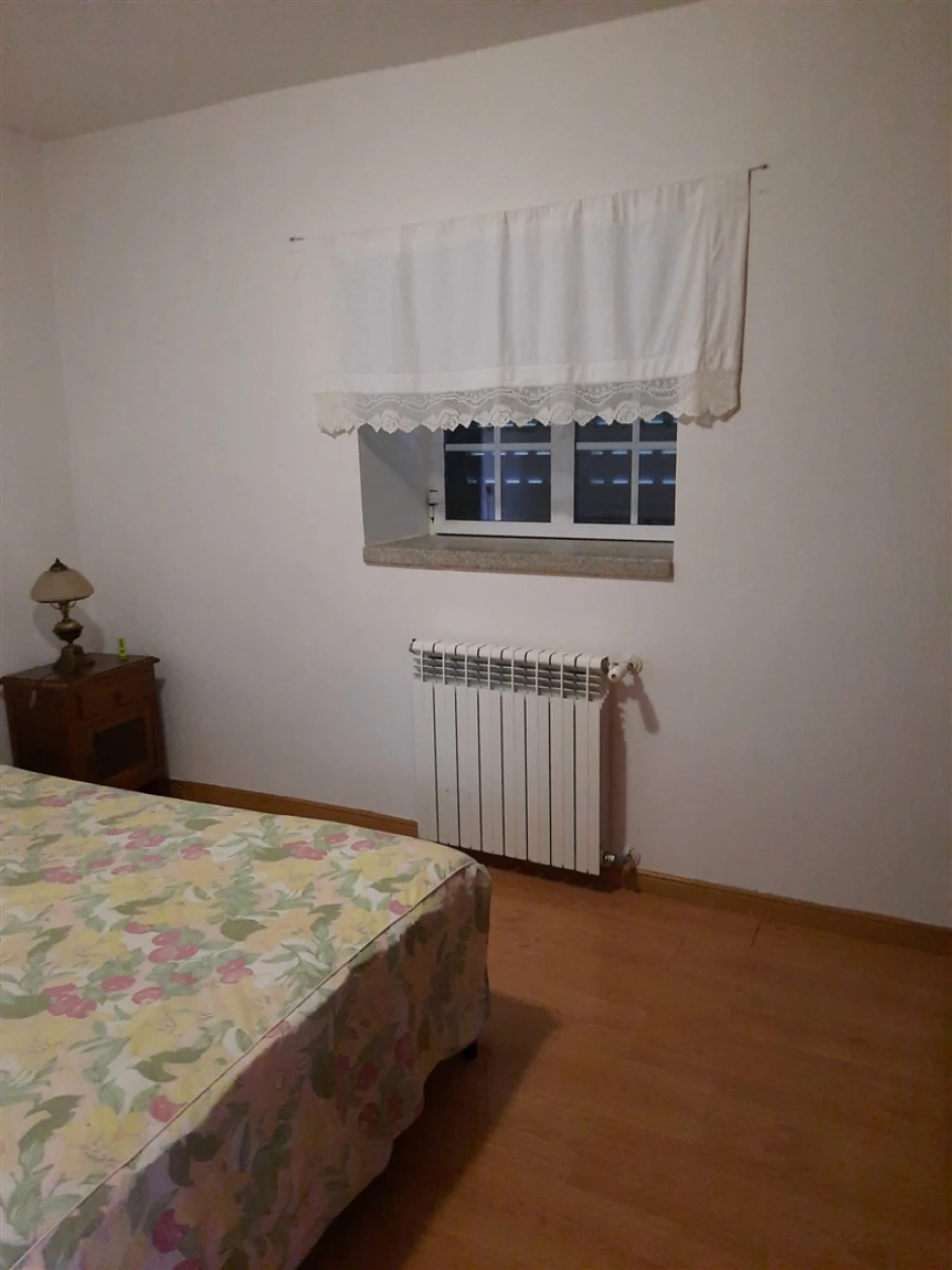 Moradia T1 para Venda em Cerdeira Foto 32