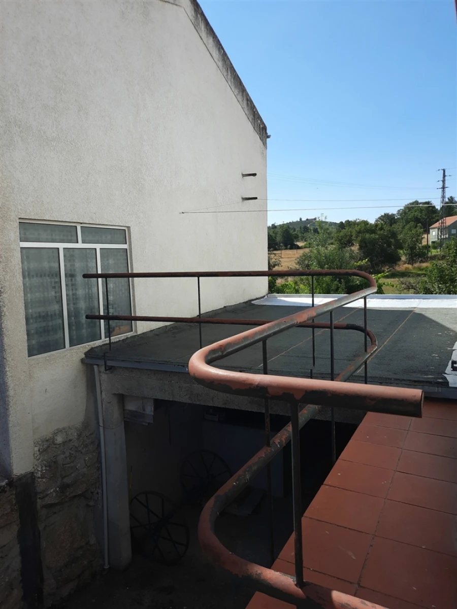 Moradia T1 para Venda em Cerdeira Foto 10