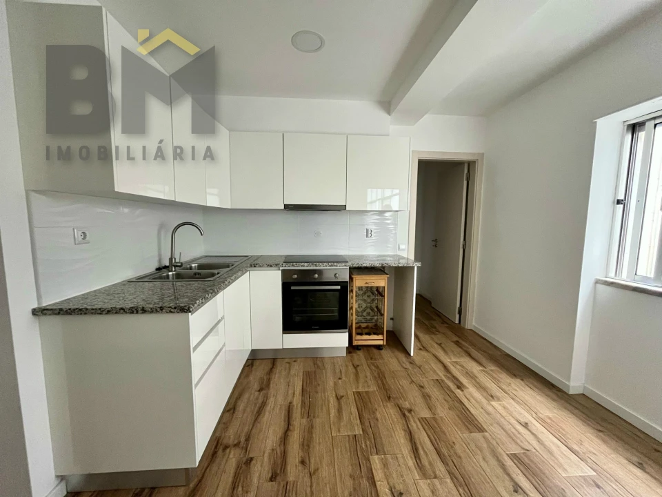 Apartamento T2 para Arrendamento em Castelo Branco Foto 2