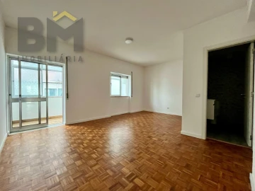 Apartamento T2 para Arrendamento em Castelo Branco