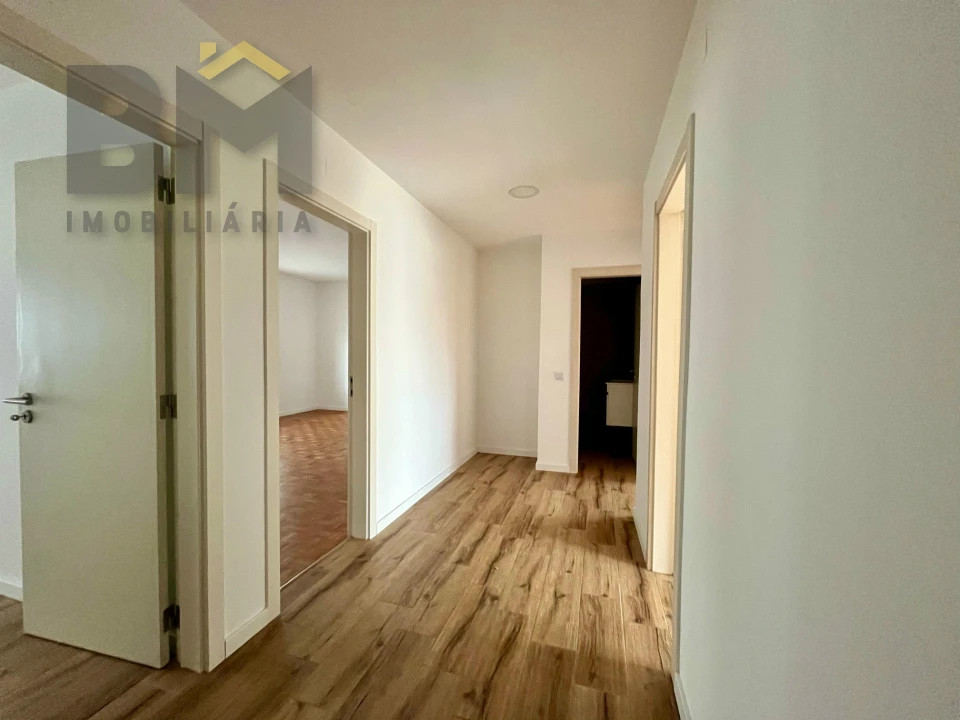 Apartamento T2 para Arrendamento em Castelo Branco Foto 7