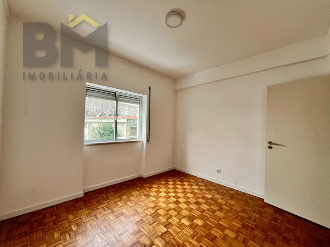 Apartamento T2 para Arrendamento em Castelo Branco Foto 13