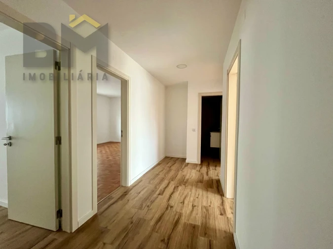 Apartamento T2 para Arrendamento em Castelo Branco Foto 7