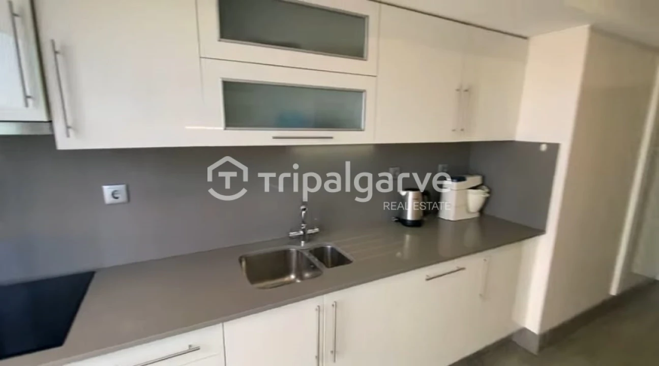 Apartamento T0 para Venda em Portimão Foto 18