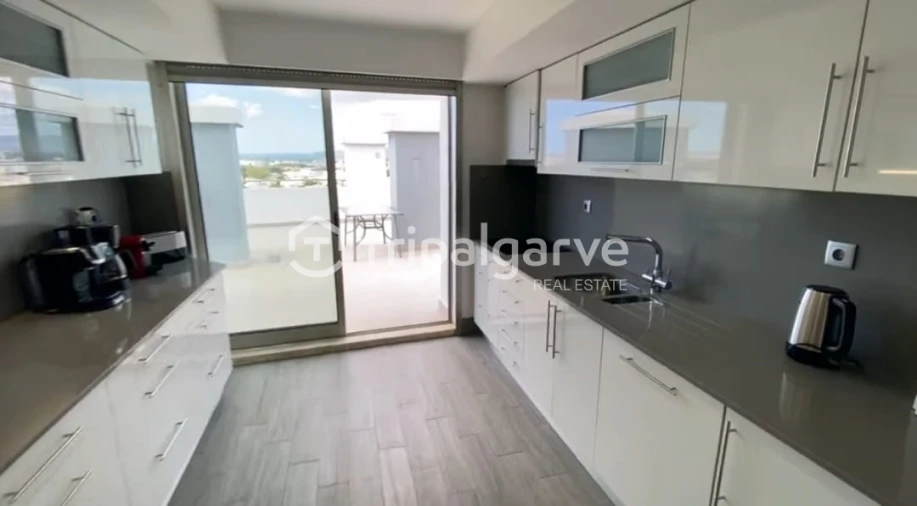 Apartamento T0 para Venda em Portimão Foto 15