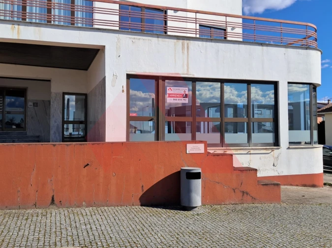 Loja para Arrendamento em Tabua Foto 3