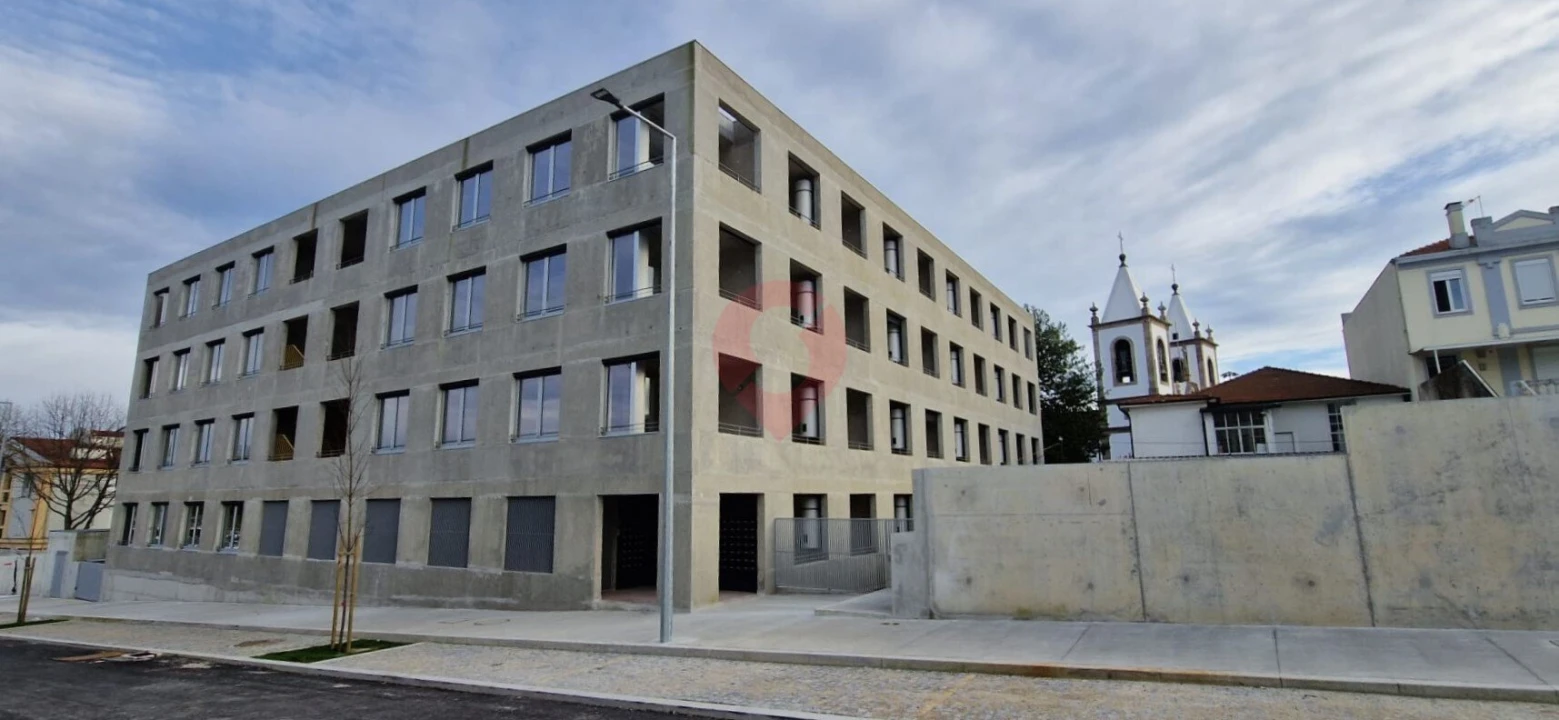 Apartamento T2 para Venda em Paranhos Foto 13
