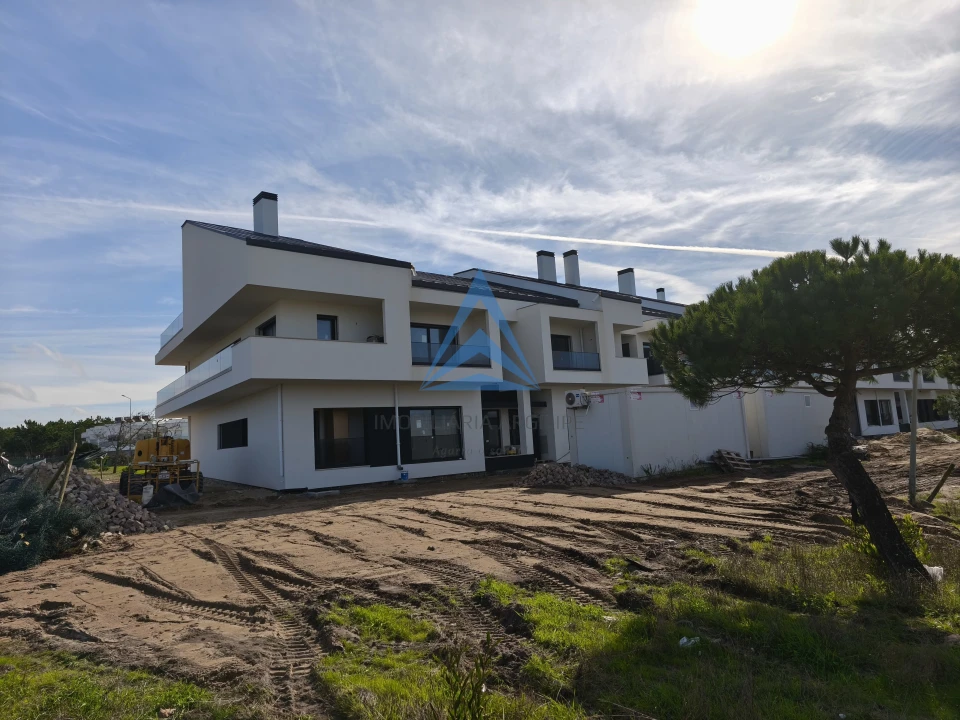 Apartamento T3 para Venda em Pataias e Martingança Foto 1