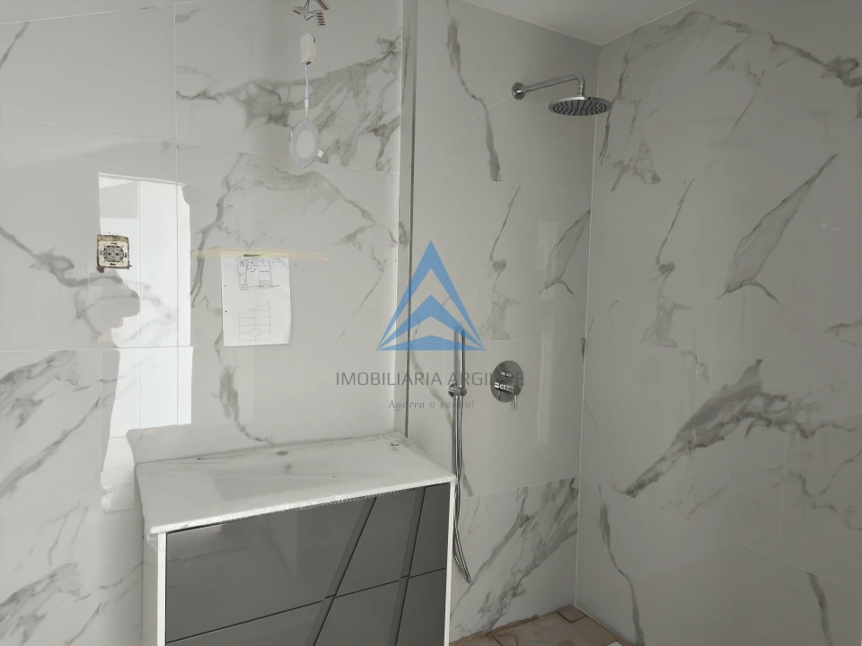 Apartamento T1 para Venda em Pataias e Martingança Foto 9