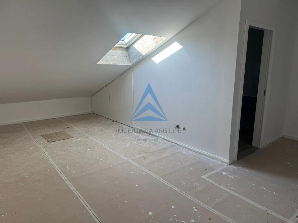 Apartamento T1 para Venda em Pataias e Martingança Foto 10