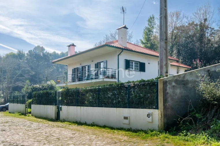 Moradia T3 para Venda em Venade e Azevedo Foto 46