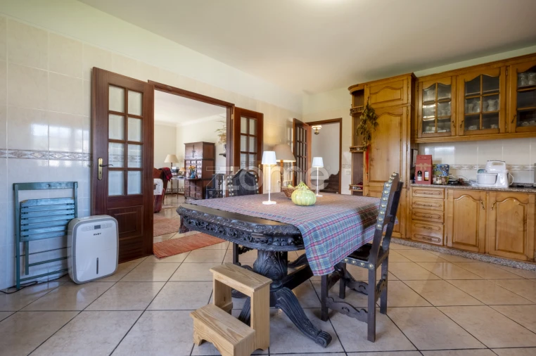 Moradia T3 para Venda em Venade e Azevedo Foto 8