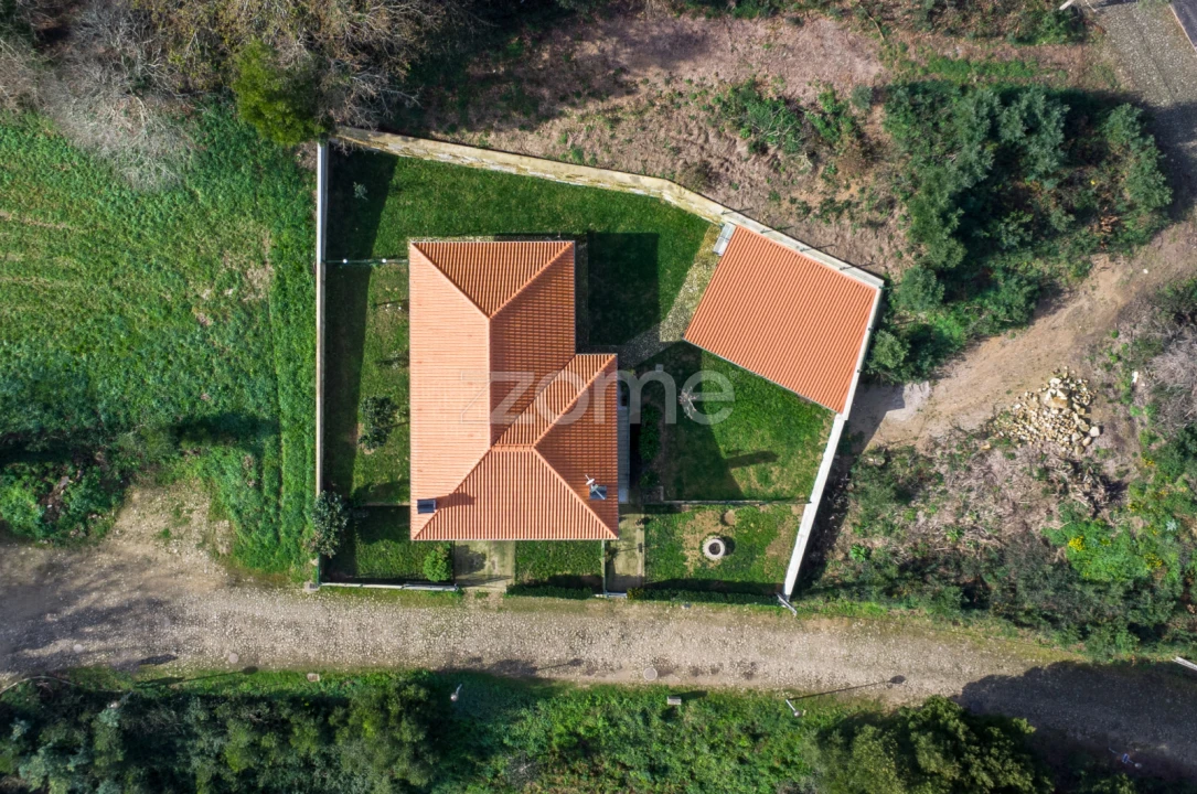 Moradia T3 para Venda em Venade e Azevedo Foto 48