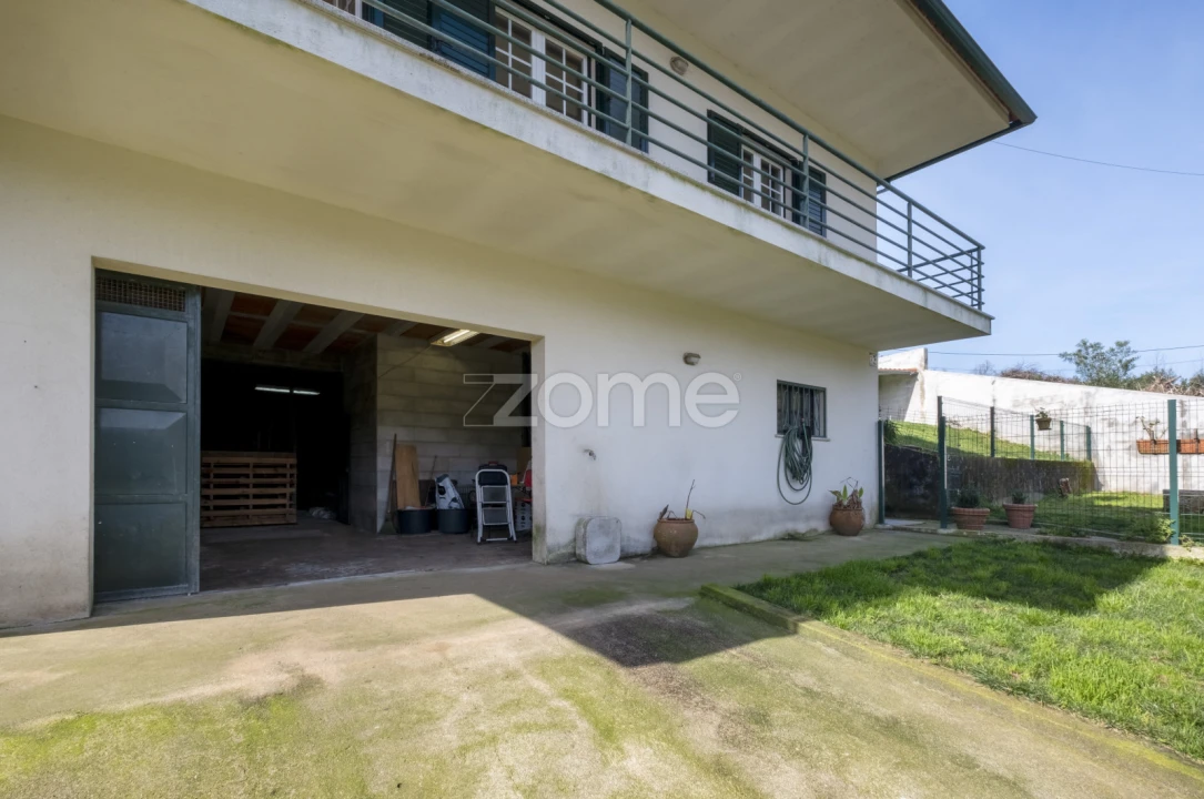 Moradia T3 para Venda em Venade e Azevedo Foto 41