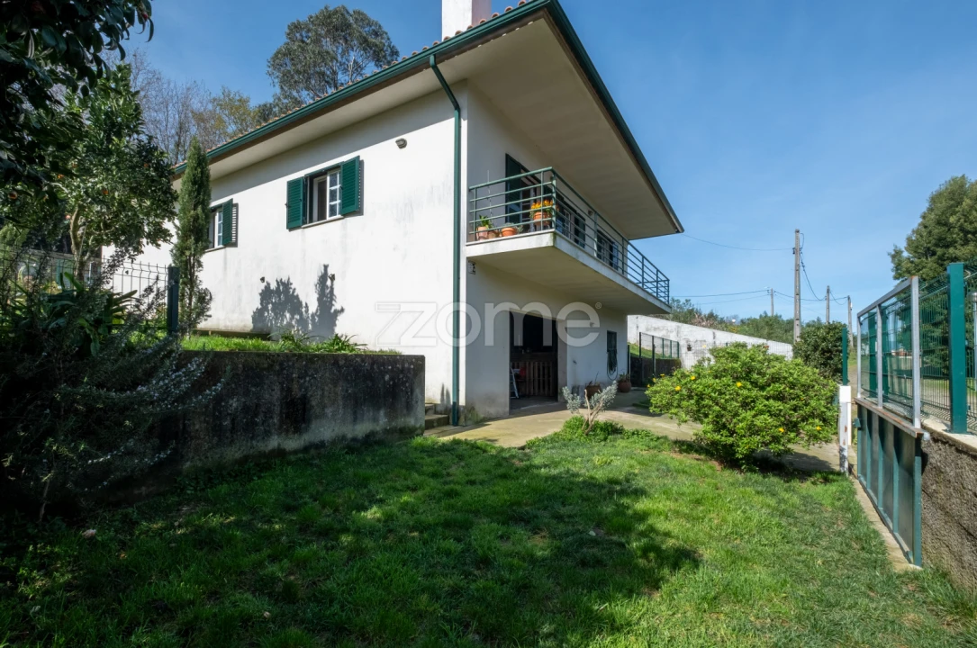 Moradia T3 para Venda em Venade e Azevedo Foto 40