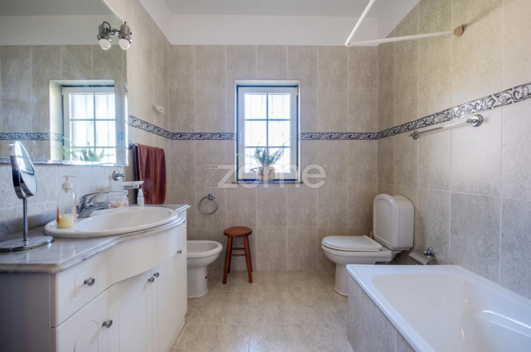 Moradia T3 para Venda em Venade e Azevedo Foto 27