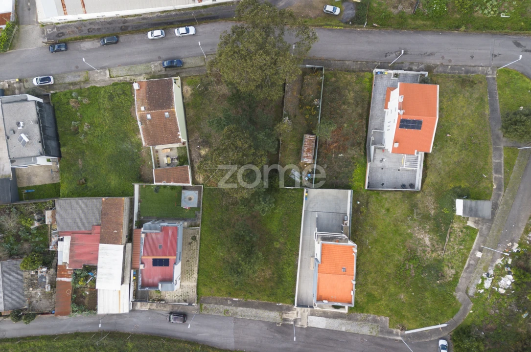 Terreno para Venda em Alfena Foto 3