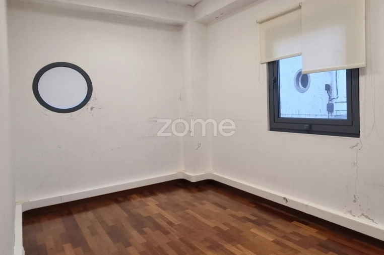 Moradia T8 para Venda em Ponta Delgada (São José) Foto 12