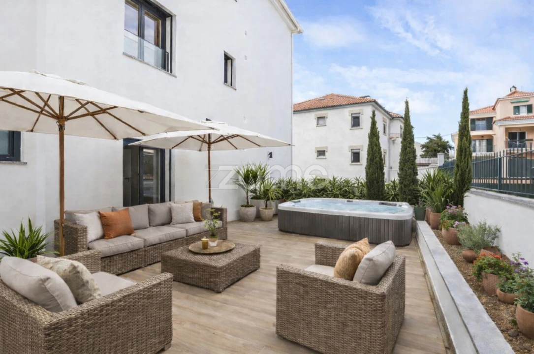 Apartamento T3 para Venda em Carcavelos e Parede Foto 1