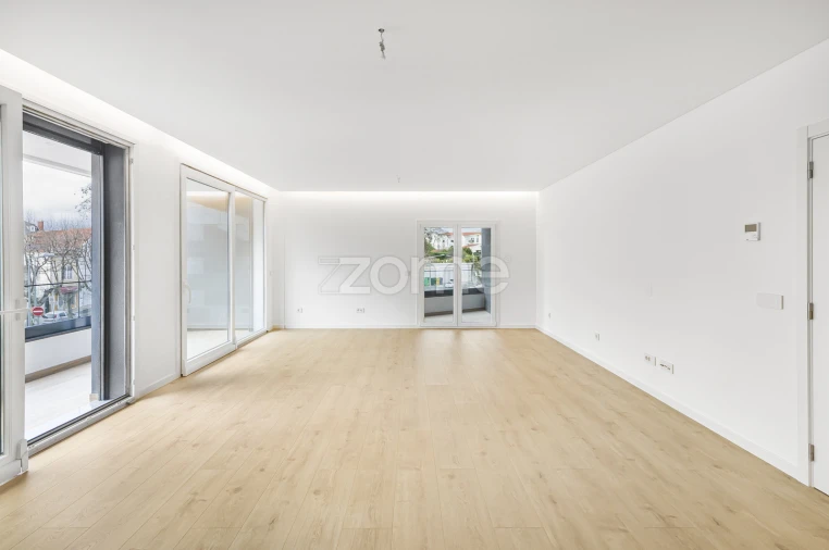 Apartamento T3 para Venda em Carcavelos e Parede Foto 22