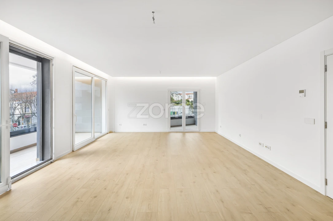 Apartamento T3 para Venda em Carcavelos e Parede Foto 22
