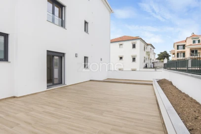 Apartamento T3 para Venda em Carcavelos e Parede