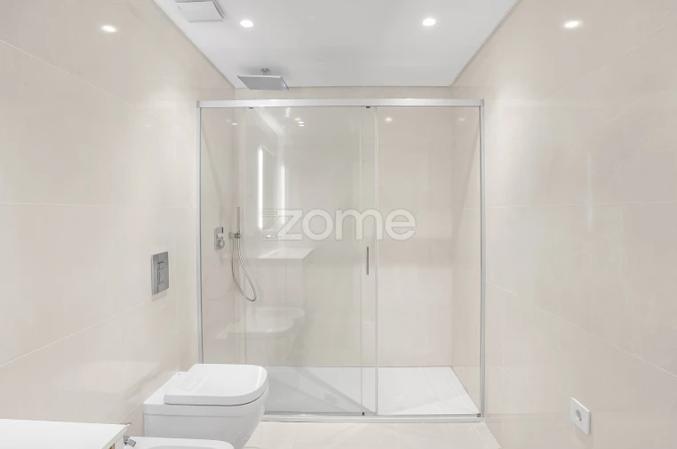 Apartamento T3 para Venda em Carcavelos e Parede Foto 23