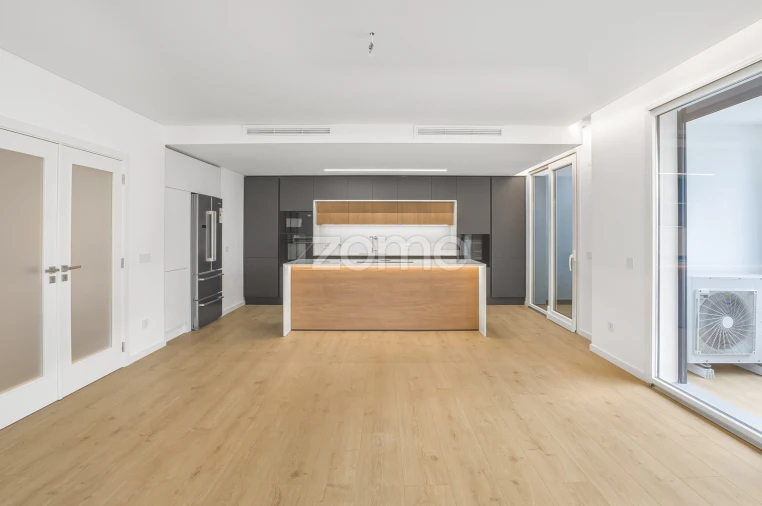 Apartamento T3 para Venda em Carcavelos e Parede Foto 5