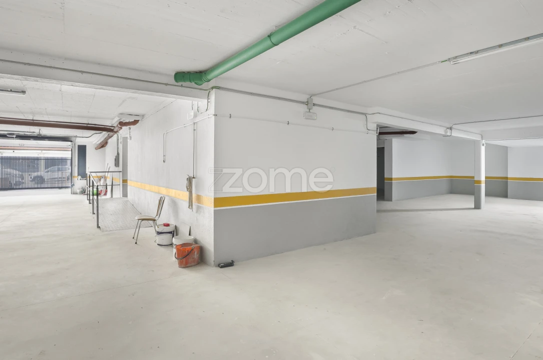 Apartamento T3 para Venda em Carcavelos e Parede Foto 32