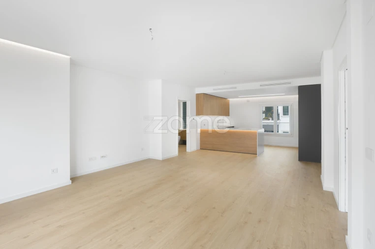 Apartamento T3 para Venda em Carcavelos e Parede Foto 11